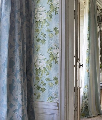  Designers Guild Caprifoglio wallpapers PDG673-04 Floreale Damson